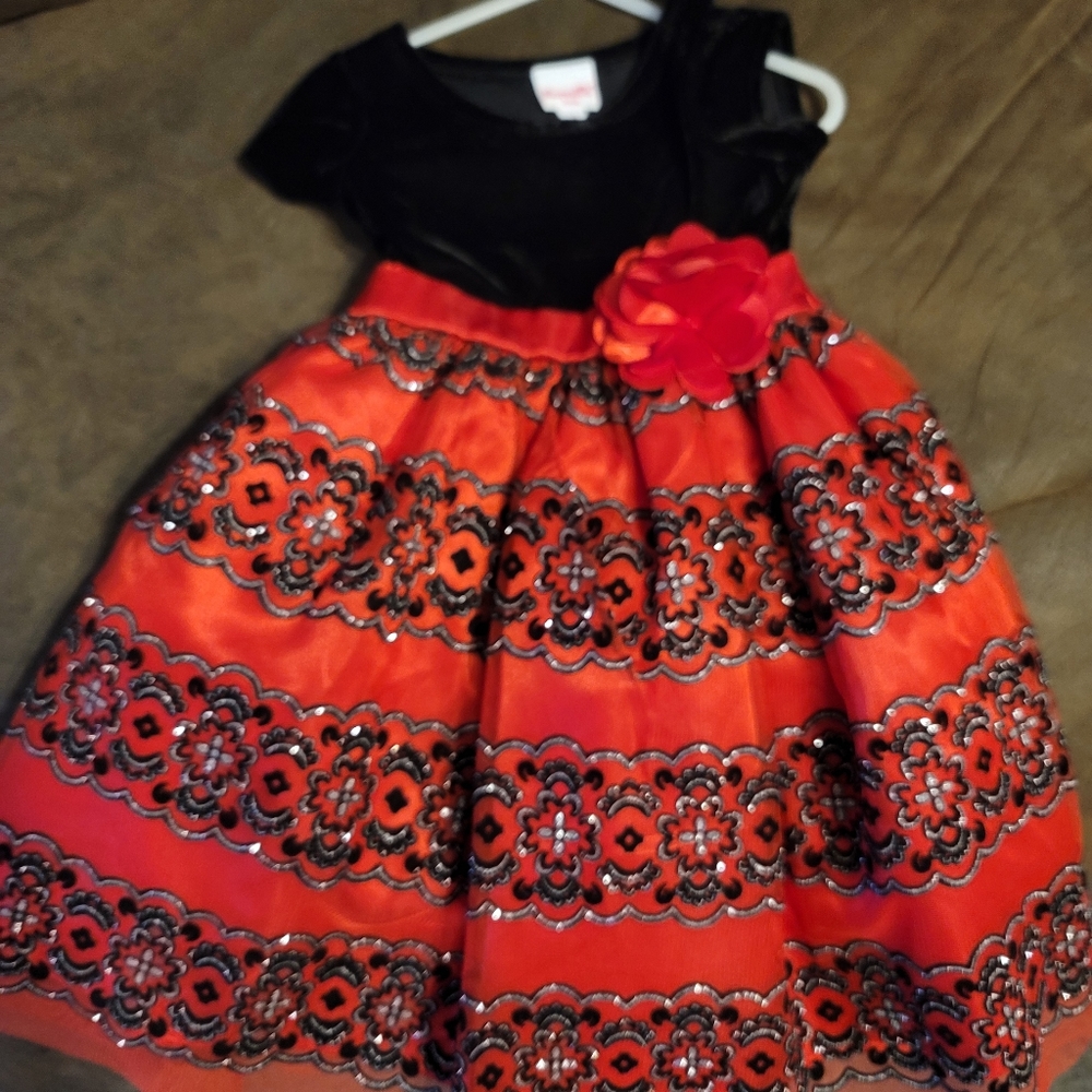 4T little formal dress cruch velit.  Perfect no fals